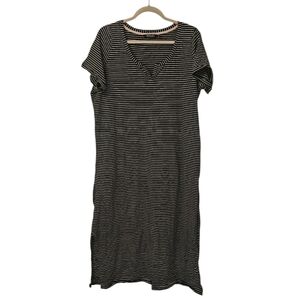 Black and White Penningtons ti Voglio Women's Striped Sleepshirt